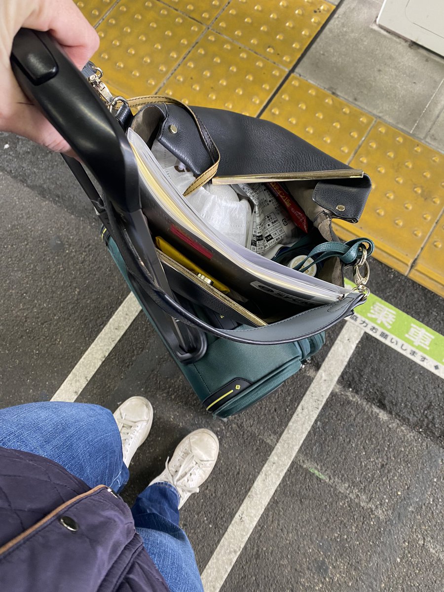 KnudsonViolin's tweet photo. Concert time!! On my way to the hall! https://t.co/dEDyooR74n