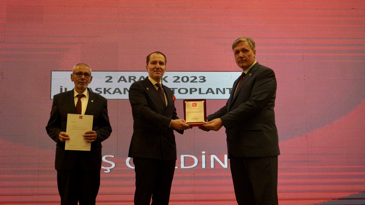 Genel Başkanımız Dr. Fatih Erbakan‘ın takdirleriyle Uşak İl Başkanlığı’na Nafiz Ünal getirildi. Uşak’ta bugüne kadar hayırla hizmet eden Erdoğan Çiloğlu başkanımıza hizmetleri için teşekkür ediyoruz.