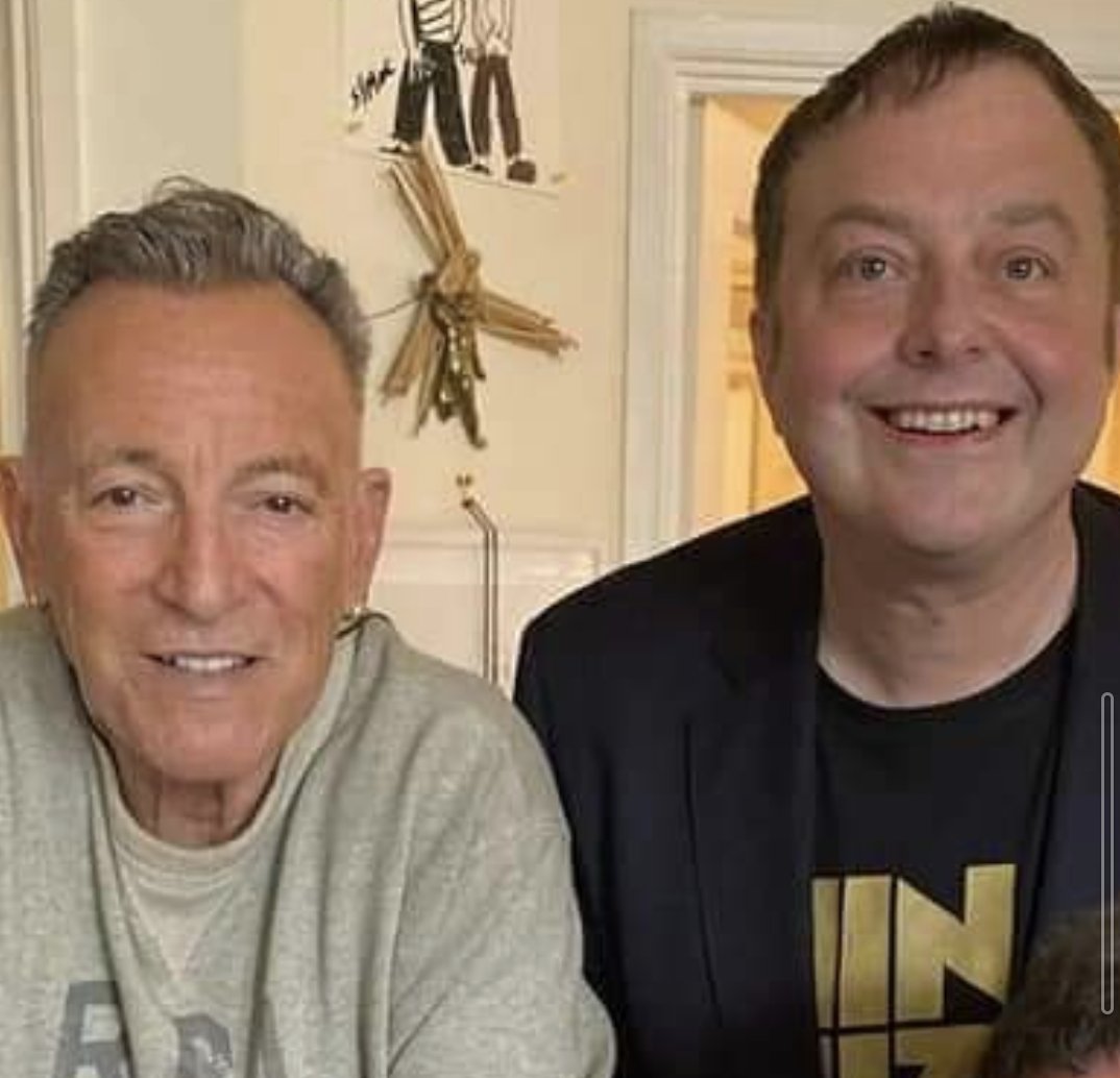 I see the <a href="/bootlegger1974/">Bootlegger</a> has friends in high places these days , hanging with the boss and the late great Shane McGowan 🤪 keep that nutsack rinsed ! Good work sir 👍