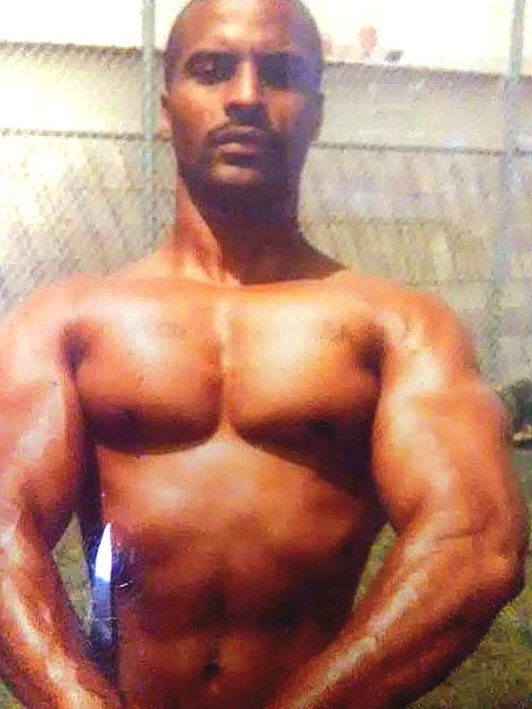 Juleunique's tweet photo. Damm pops Its crazy being In Cali and not being able to hit you up.. #ripBigk9 https://t.co/QpKnJJJnNt