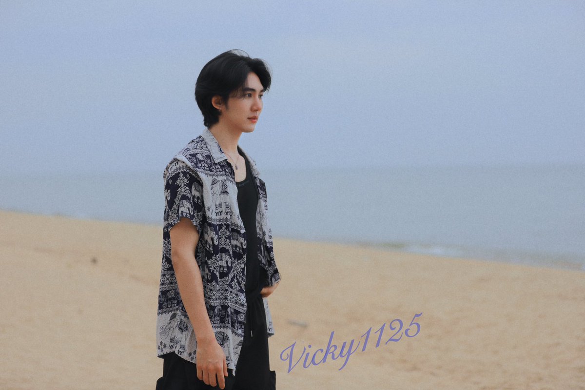 vicky11060521's tweet photo. #Lahplume 
#WSeaBeachxGungunThk
 @pluem_siwakorn
📸😊🚣🏻‍♂️🌊 https://t.co/wyBdLDplbI