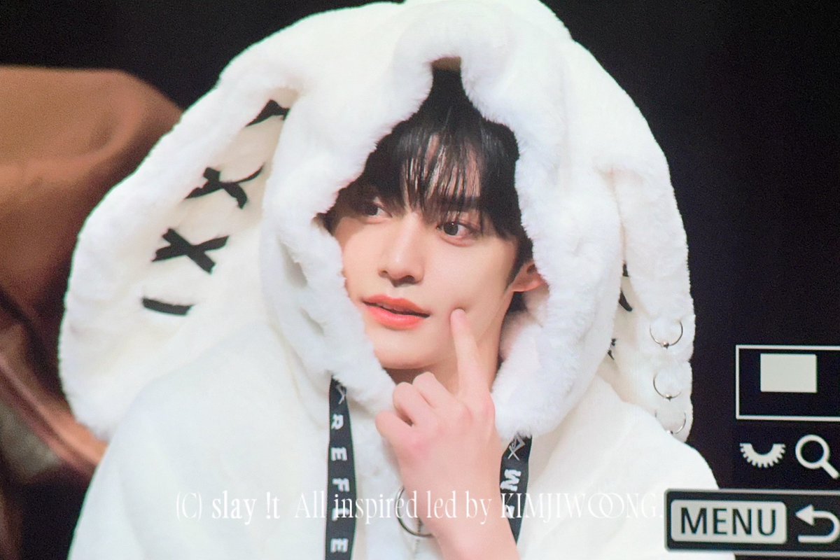 slayit_jw's tweet photo. 231203 🐰🐰🐰🐰
#김지웅 #KIMJIWOONG #キムジウン #ZEROBASEONE #ZB1 #제로베이스원 https://t.co/wz60ssCu56