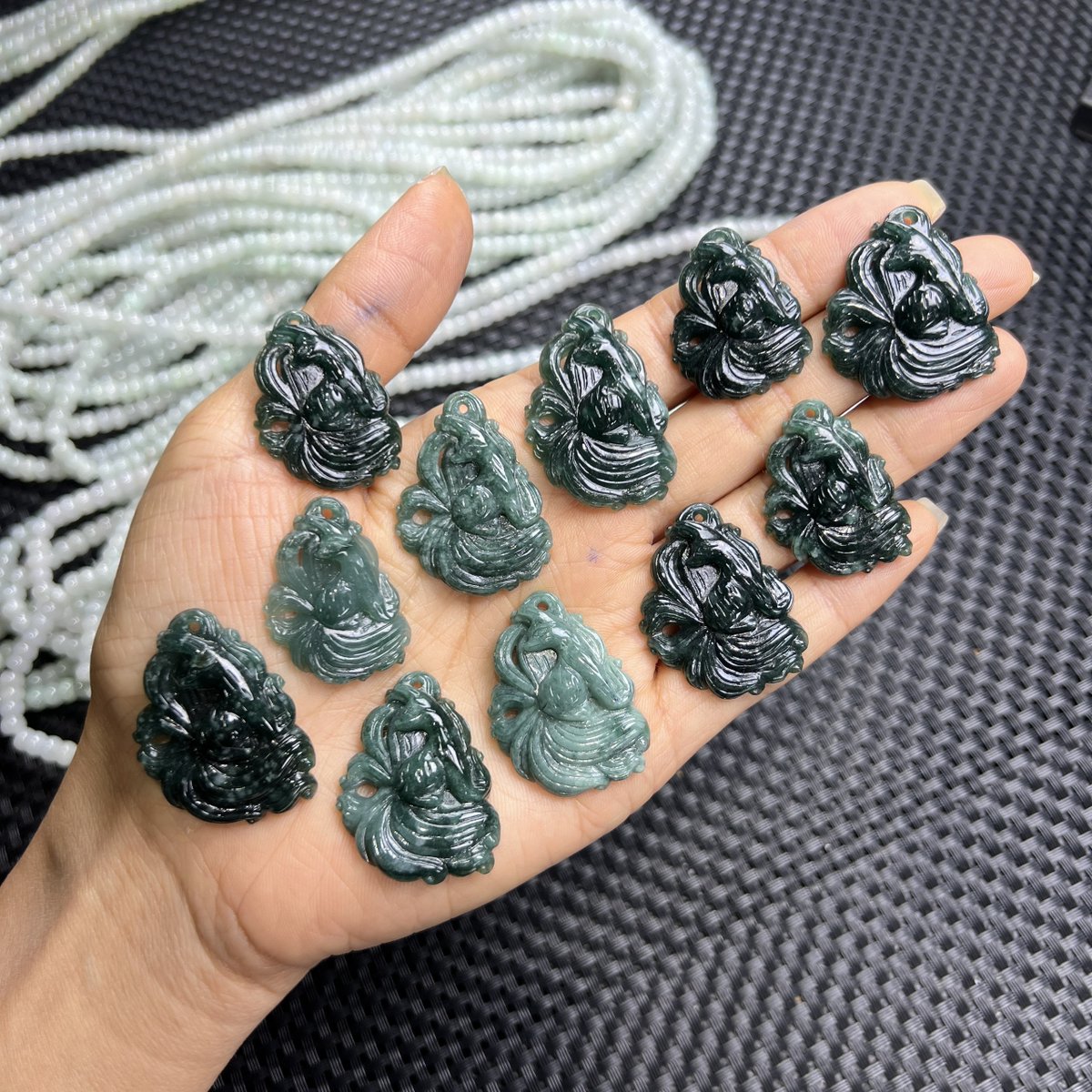 d4ngems's tweet photo. ⚜️ Mặt dây chuyền Lam Ngọc .
🔱 Hồ Ly Chúa Chín Đuôi ( Cữu Vỹ Hồ )
〽️ Phù hợp tất cả các bản Mệnh .

#HOLY  #trangsuc #phukien #daphongthuy #vongdeotay #vongda #holychua https://t.co/MuofWTXEBd