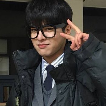luckoonr's tweet photo. 제발저요 https://t.co/PVqIu59gDN