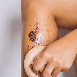 Causes of dry rough skin, Precautions, and Home Remedies to Deal with rough skin- lifestyle-health-fitness.com/dry-rough-skin… #skincare @LifestyleBlogs_ @bloggingbees @CanBloggersRT