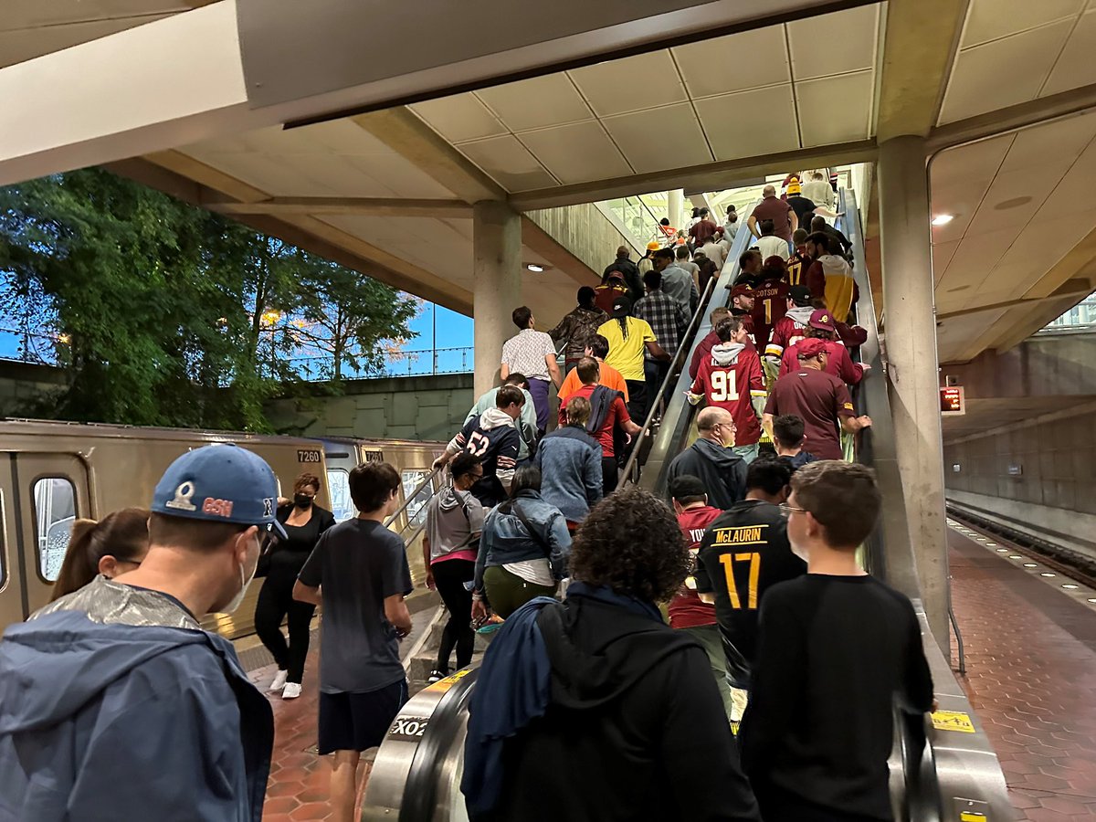 Metro Forward tweet media