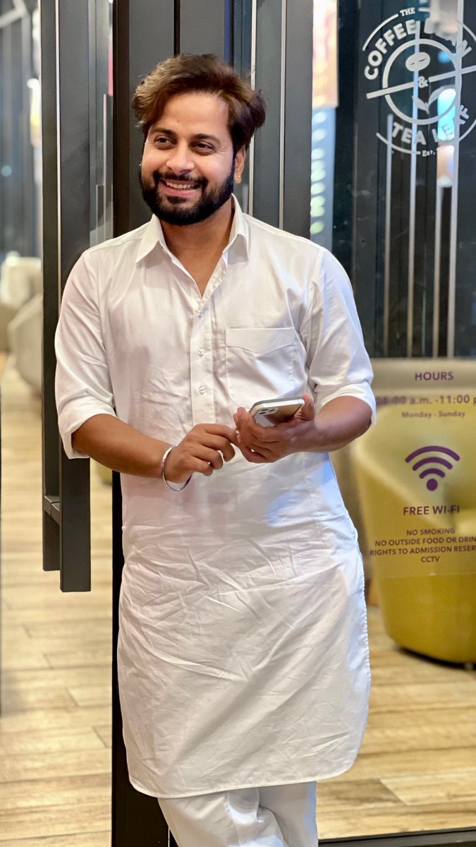 raghveerboli's tweet image. ਸਾਨੂੰ ਆਖਦੀ ਏਂ ਪੇਂਡੂ 💜

#RaghveerBoli #Pind #AmrinderGill #kurtapajama #desi