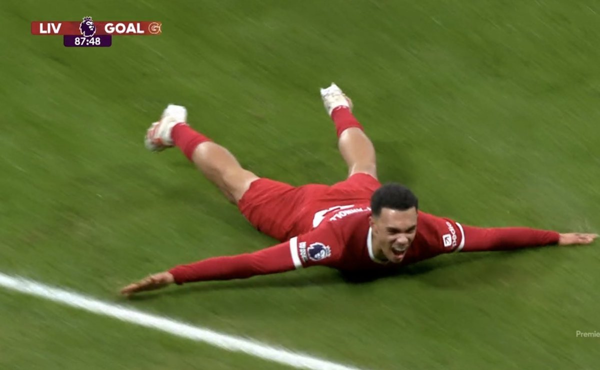 Pesgrau's tweet photo. Que virada absurda do Liverpool pra cima do Fulham, 4x3! https://t.co/j25pQlKM5h