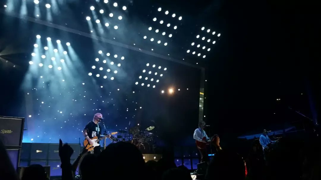 RetroWldflower's tweet photo. Happy 12 years @5SOS 
It's been quite the adventure! 
Thank you for all the laughs and memories and great music!! May there be many more years to come!! Love you guys ❤️
5SOSshow was so much fun this year!!!
@Luke5SOS 
# https://t.co/ow9uTLmEGm