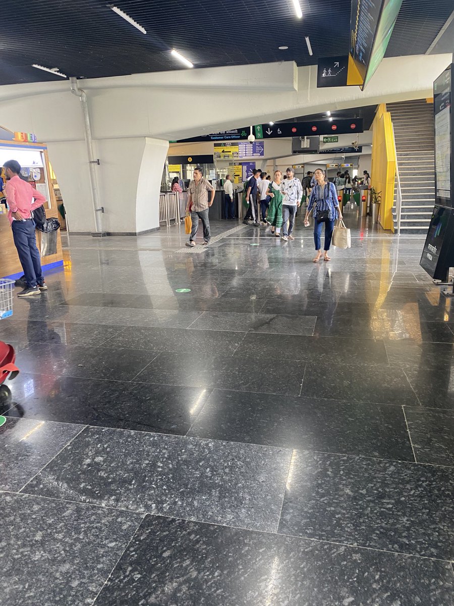 Took a first ever ride in Mumbai Metro II. A very pleasant experience. Neat & Clean, well organised, safe, smooth ride, spacious station, friendly staff. Could be any European city. Our new infra is definitely of global standards. And yet affordable. ⁦@MMRDAOfficial⁩