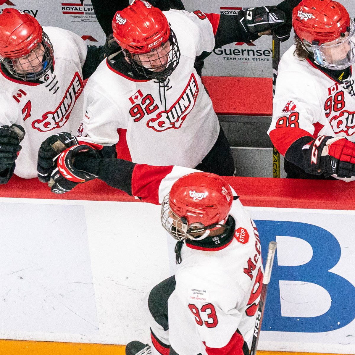 And here they are with the @QuinteRedDevil in the #OMHA!