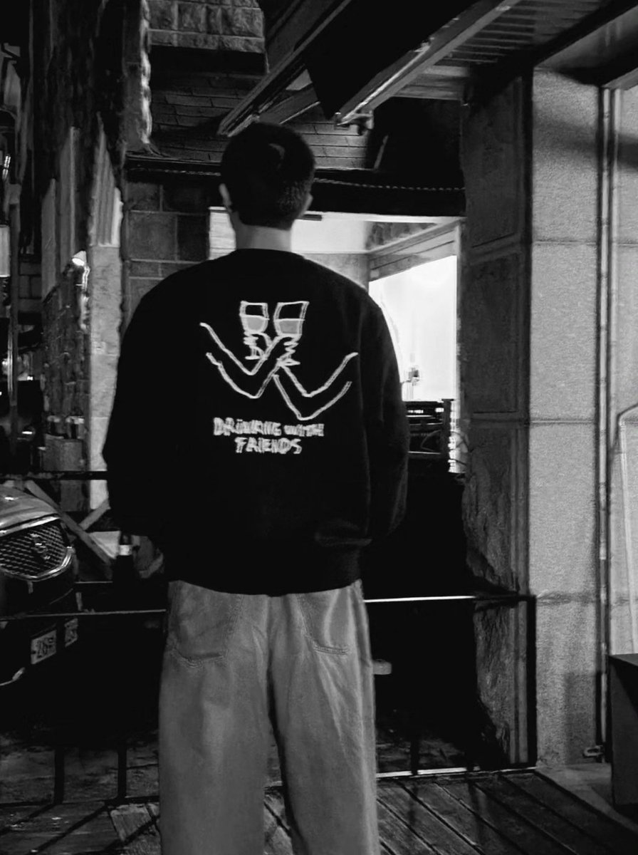 charts_k's tweet image. RM Instagram Story

D-7 and I’m…