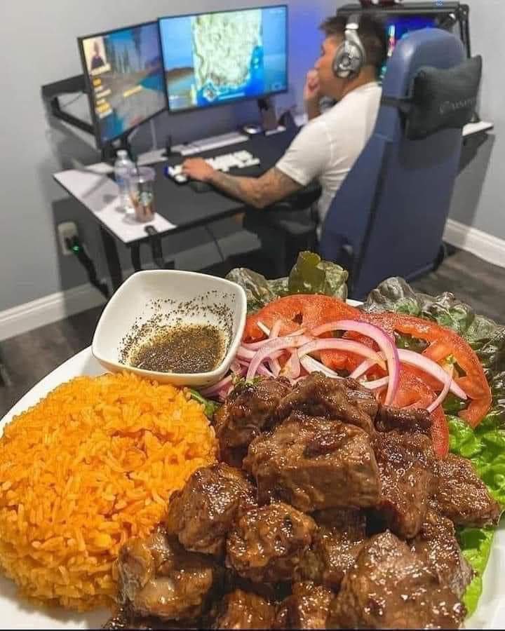 It’s lunch hour and I’m still here farming $portal <a href="/Portalcoin/">Portal</a> 
Should I take a break and eat or continue farming?
Will it definitely worth it ?
<a href="/NFTLlama/">NFT Llama</a> <a href="/yusaabmack/">MAKANAKI 1---333“MATRIXCOIN” ❤ Xally🐉 $MON $MOJO</a>