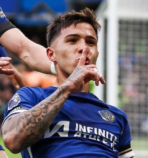 So pleased for Enzo Fernandez today. Unnecessary criticism was starting to creep in from some &amp; he responds with two goals in a decent win. 

Easy to forget he’s only 22, big future ahead and in my opinion he’ll only get better. 👏🇦🇷