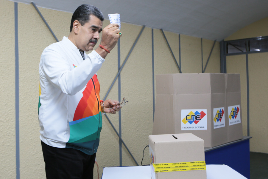 #NotiMippCI 📰🗞| La voz de Venezuela traerá a Irfaan Ali al diálogo en virtud del Acuerdo de Ginebra. Lea más ⏩ acortar.link/jFfcKG
#VenezuelaDiceSÍ