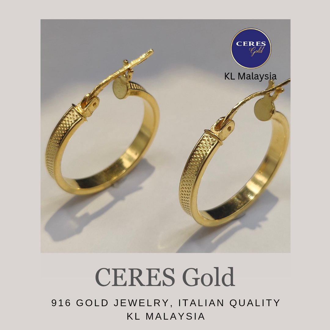 Earrings in 22k gold at Ceres Gold in Kuala Lumpur Malaysia. A range of gold earring designs from the simple and elegant to the bold and exotic. All crafted to Italian standards. #22kgoldearrings #earrings #ceresgold #ceresgoldearrings #malaysiaearrings