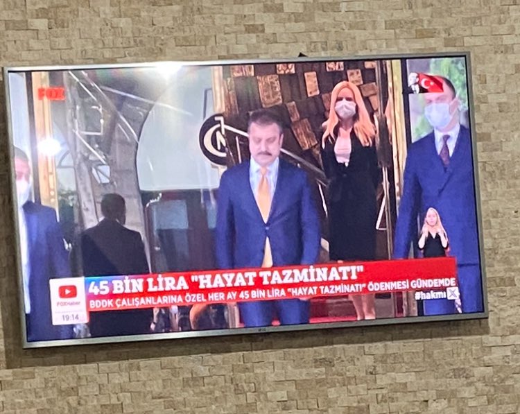 Bende bu ülkenin vatandaşıyım. Hepimiz vatandaşız bizde istiyoruz. Hadi bir el atın
#HayatTazminatıİstiyorum