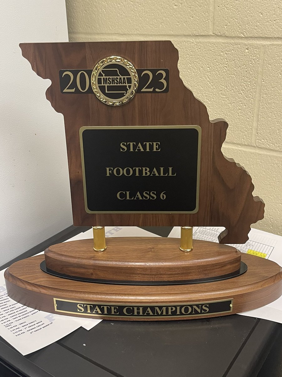 Logan Burgess tweet media