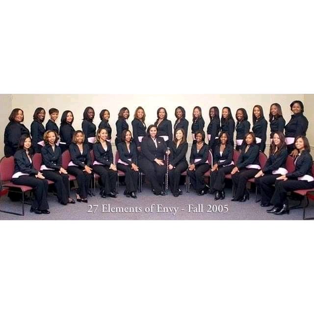 SayitSavoy's tweet image. 18 years in! We formed a lifelong bond @UHouston @UHAKAs Love these GirLS! Through the ups and downs, I am grateful for God sending 26 sisters in my life! It's our Akaversary! #27elementsofenvy @BEppsEducates @TrenaeHill @ShaiNicole3