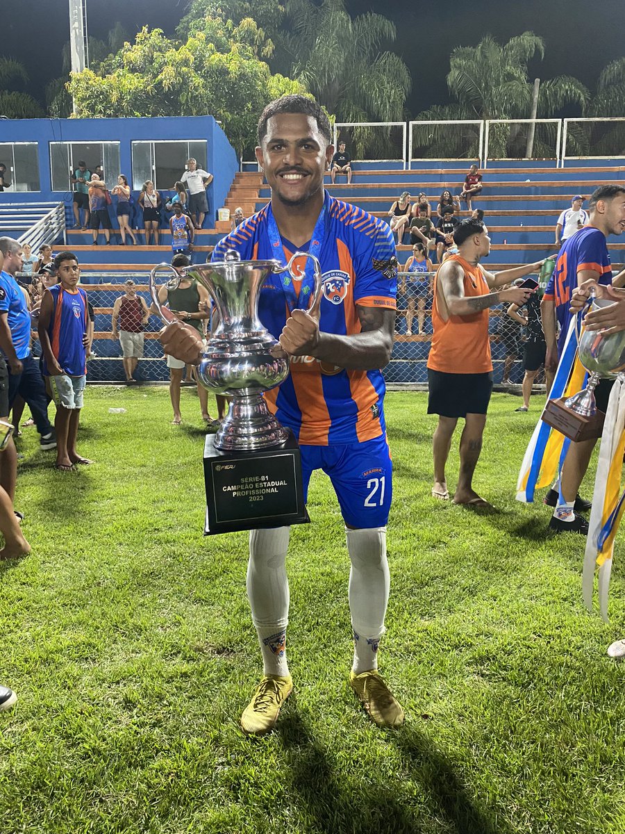 eternocaleb's tweet photo. Campeão Carioca b12023..❤️❤️🏆 https://t.co/h9tAION2u9