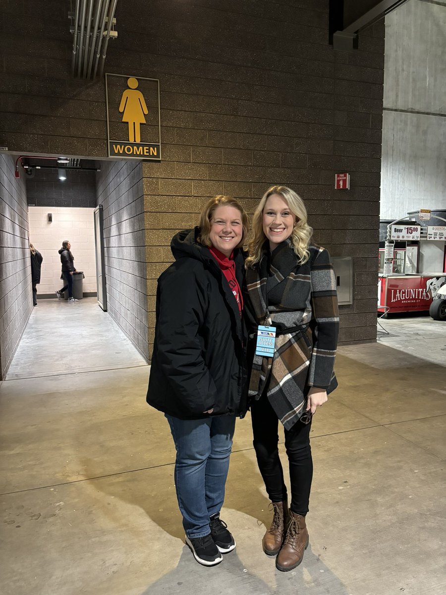 ThePeoriaMom's tweet photo. Ran into a friend last night at the State Championship for Liberty High Lions and Centennial High Coyotes! We both used the Women’s bathroom because we are Women. https://t.co/fsI1LuMWnZ