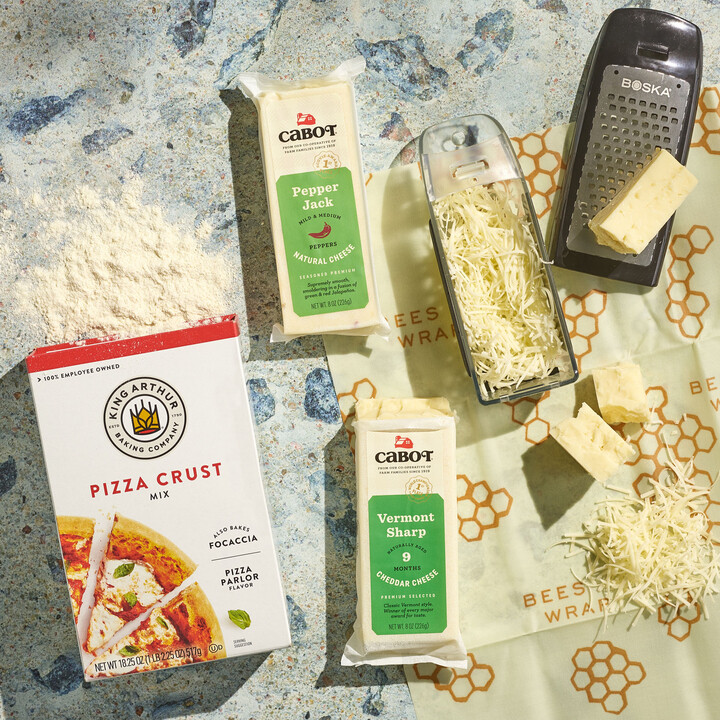 cabotcreamery's tweet photo. #cabotcreamery is a company with a purpose. We know it's giving season, and we want to encourage everyone to give purposefully. When you give gifts from B Corps like us, your gifts #KeepOnGiving! Shop these bundles with items from our #BCorp friends! https://t.co/6plsVvw9YZ https://t.co/fY36bCZTaX