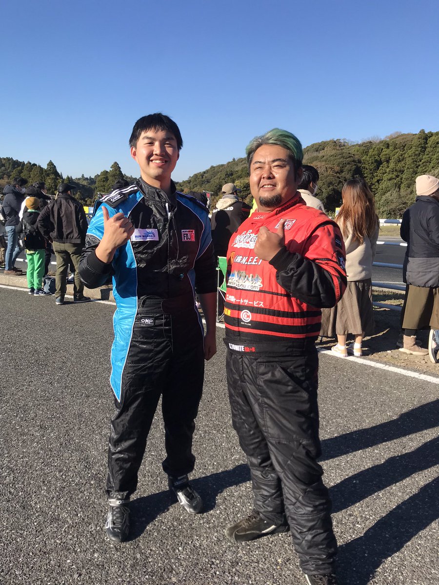 rdstccc's tweet image. Formula Drift Japan3 最終戦 茂原サーキット！
冨手選手、優勝✨🥇🏆

選手の皆さんもサポートの皆さんも、観戦組の皆さんも寒い中お疲れ様でした😵‍💫🌀´-

得点メモおじさんしたけどいくつか飛ばしちゃって近くの女の子たちと助け合った~~ みんなありがとう…