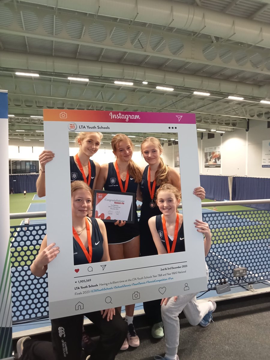 Awesome effort by @TalbotHeathSch U15 Tennis Team. 🎾 Runners up at Nationals! 🤩 @LTACompetitions @WestHantsClub