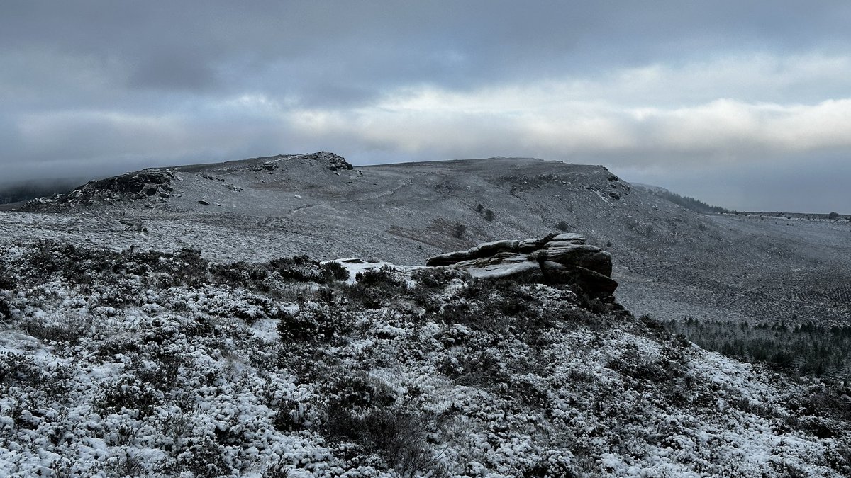 Cold and icy morning for a run over Lordenshaws, Beacon Hill and Dove Crag

#trailrunning #northumberlandnationalpark #northumberland #getoutside