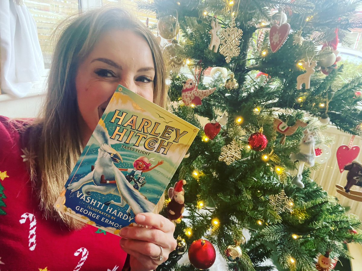 vashti_hardy's tweet image. My advance copy of Harley Hitch Takes Flight has arrived!! Out Jan but you may see it sneak into the shops before Christmas if you keep an eye out ;) @scholasticuk illustrations @georgermos #HarleyHitch