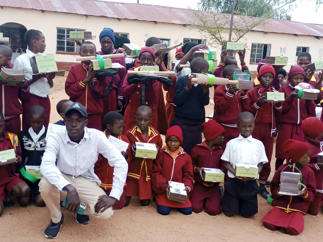 It is with great pleasure that we were part of Mavhaire Primary School's price giving day contributors for the 2nd year in a row. Solar lamps for studying were availed to the students  in our bid to help improve literacy in Rural and Marginalized African Communities.