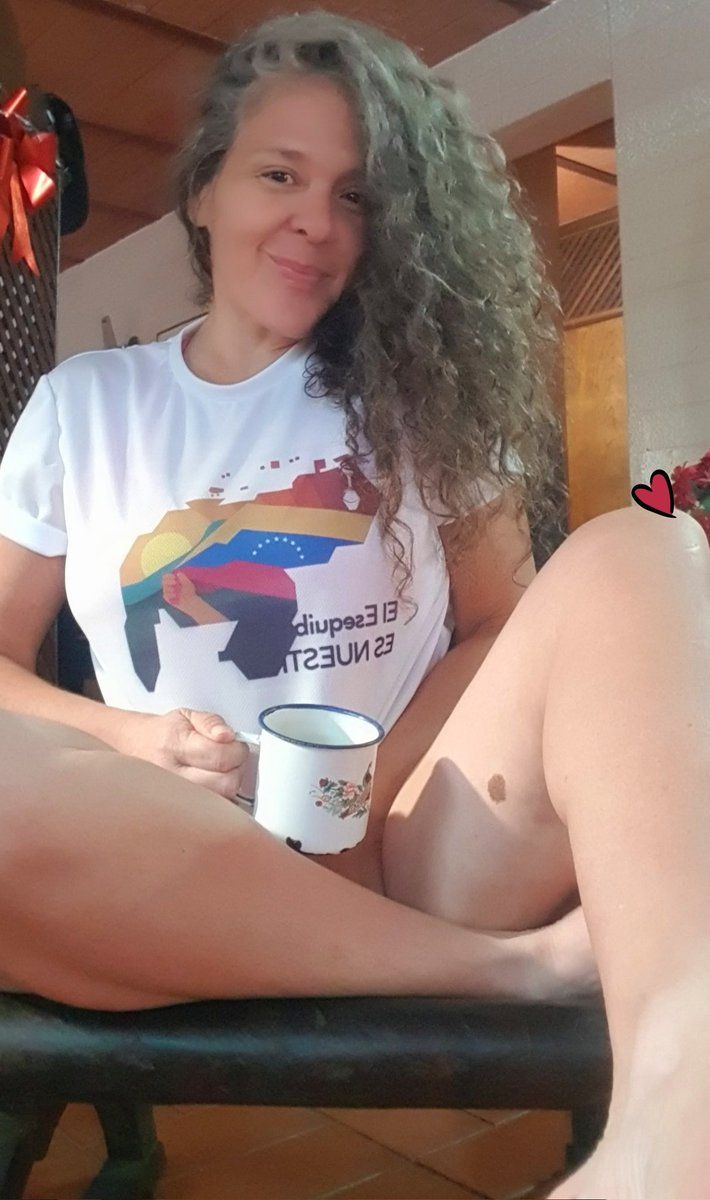 El #EsequiboEsNuestro pero las piernas son mias buenos dias 🌞 y hoy #Vota5VecesSI