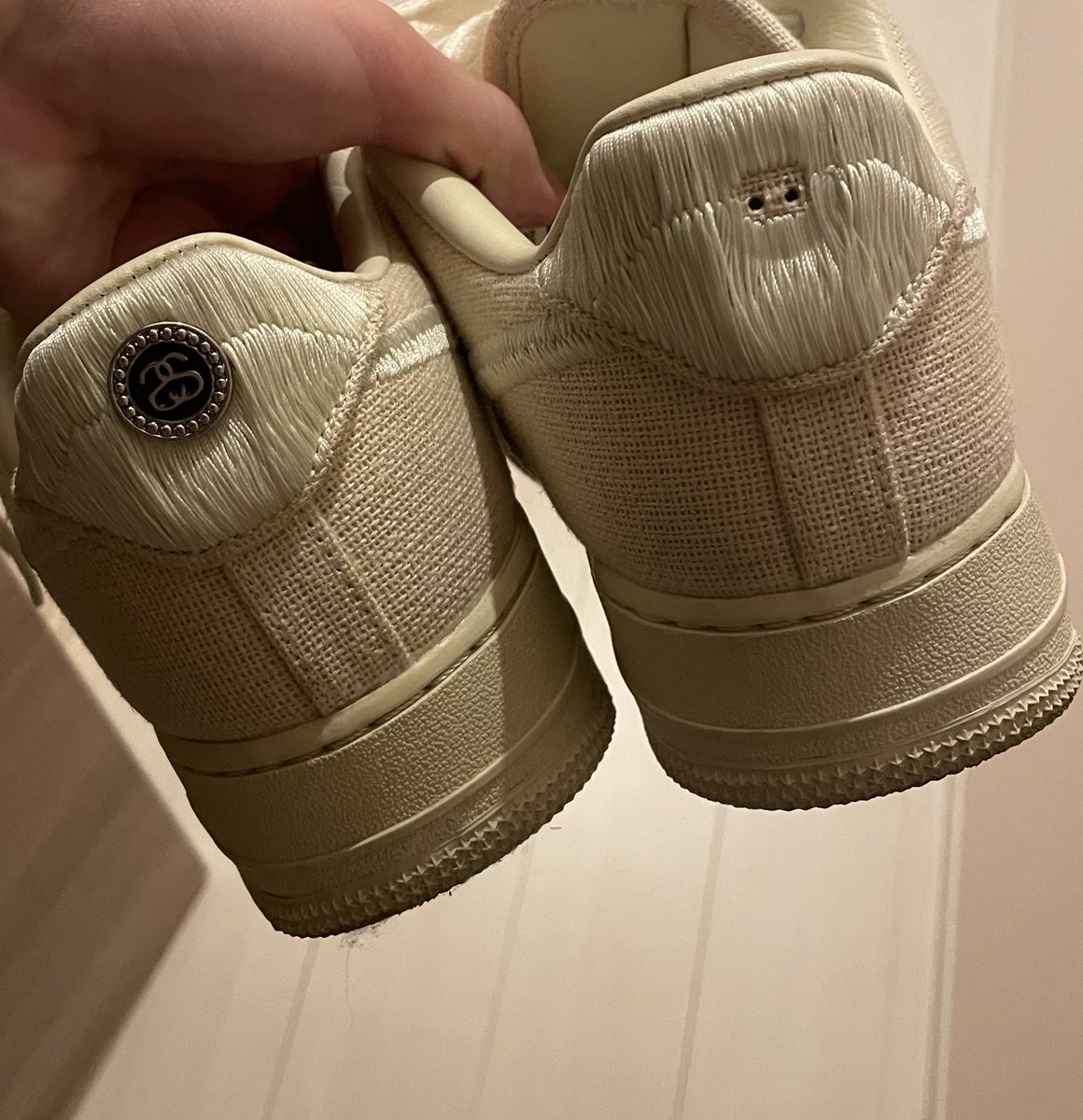 a999smr's tweet photo. 踏まれたか分からないけど、いつの間にか消えてた。
無くなった部分だけ買えたりできないかな https://t.co/t9EvEgHGlE
