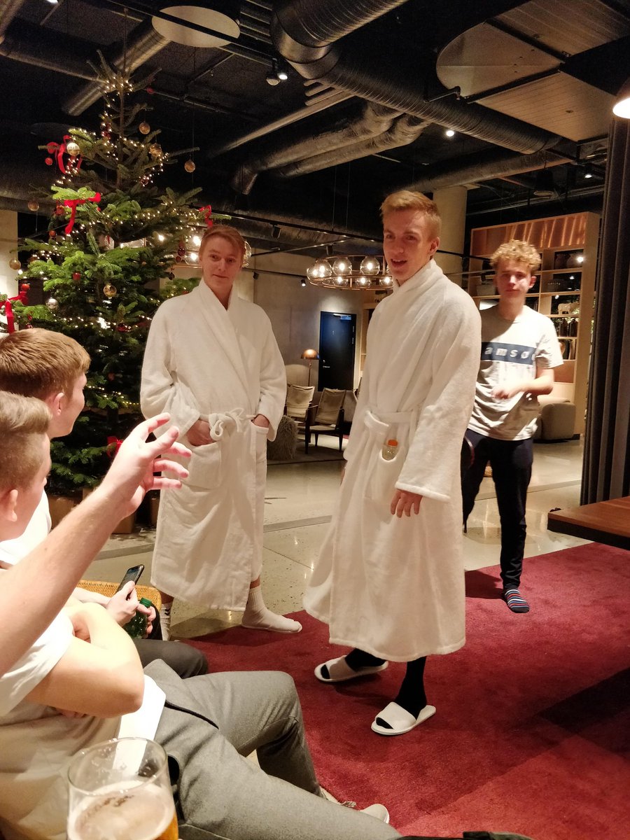 Juledagene på scandic tilbage i 2018 😍😅

Gode minder ✊

#esuperligadk