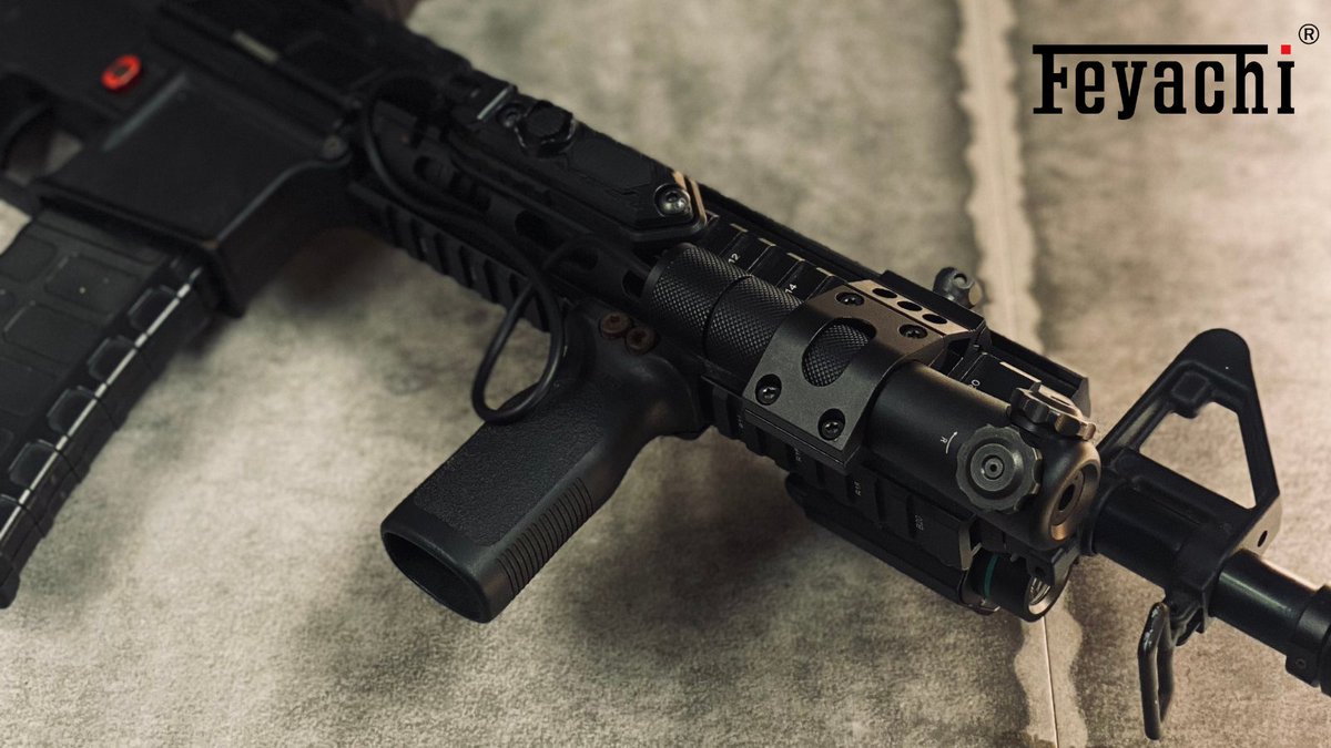 Feyachi_store's tweet image. Ready to outshine the competition on game night! Who's with me?

#tacticalgear #tacticalflashlight #gamenight #nightvision #outdoorgames #StrategicGaming