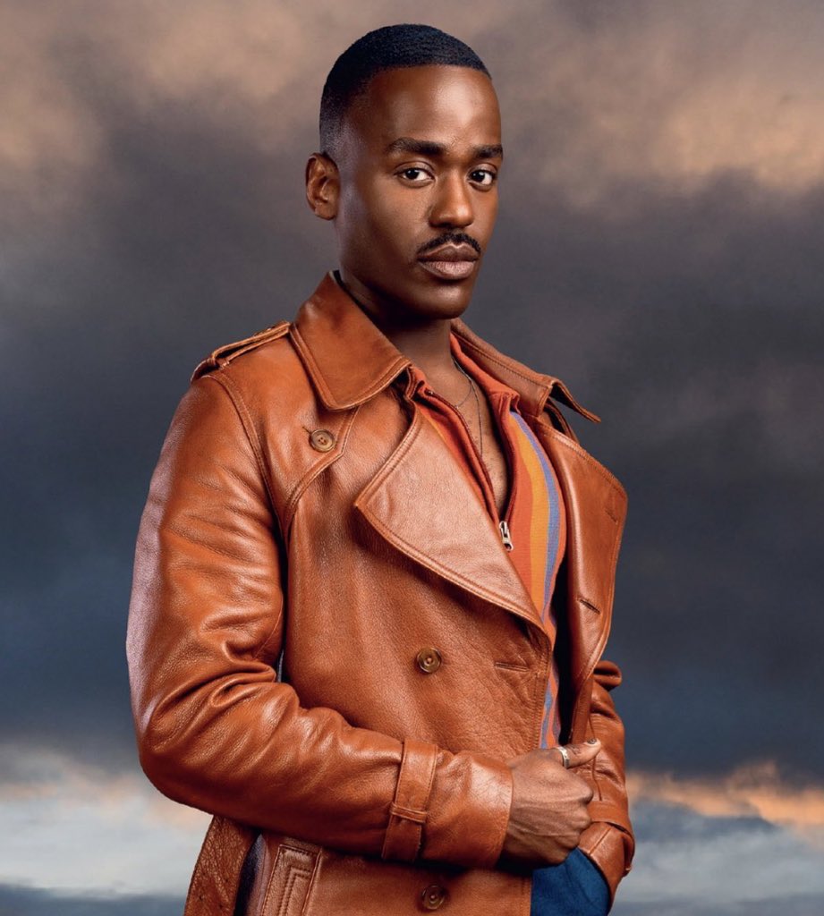 whoronomy's tweet photo. With Ncuti’s era fast approaching, I thought I’d make a thread of all the costumes we’ve seen him rocking so far, and which episodes we are likely to see them in. https://t.co/LMFa5RNY2r