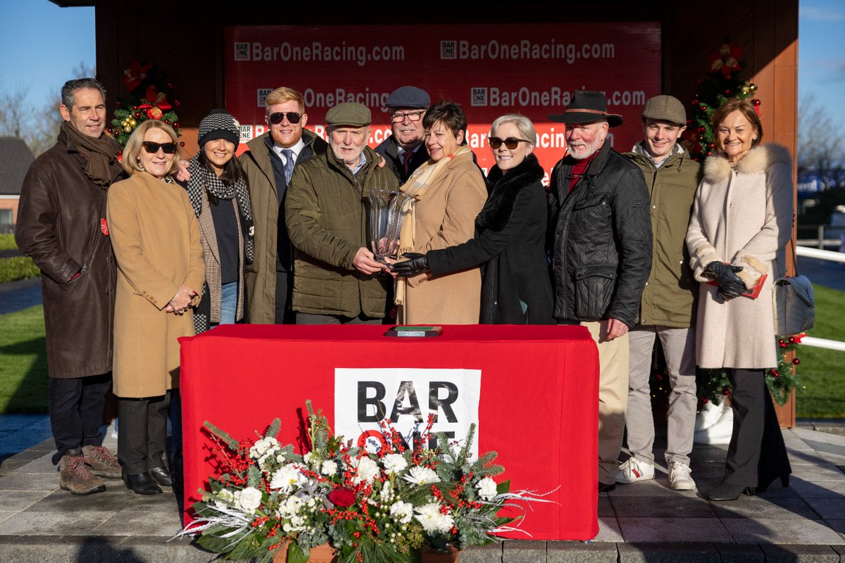 Fairyhouse's tweet photo. A great 2⃣days for🟢Bronsan Racing⚪️@neilosands as they welcome back their 🏆𝟮𝗻𝗱 winner🏆of the weekend! 

𝗡𝘂𝗿𝗯𝘂𝗿𝗴𝗿𝗶𝗻𝗴 survives a stewards enquiry to take the Grade 3 @BarOneRacing "Price Boosts Across All Channels" Juvenile Hurdle.

🥇Nurburgring
🥈Kala Conti https://t.co/Yswxtwiv29