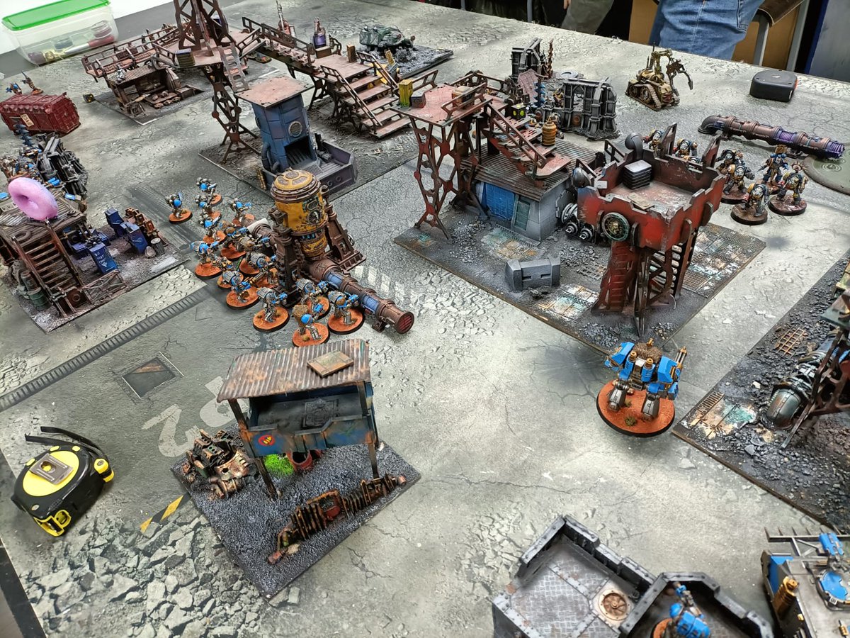 Habemus_Ludum's tweet photo. #quedadashabemusludum
1/2
Continua la campaña de Badab en #habemusludum
Los Escorpiones Rojos y los Garras Astrales chocan para ganar terreno al enemigo.
#backtobadab #badabwar #horusheresy #30k #40k #redscorpions #astralclaws #wargaming #WarGames #warmongers #warhammer https://t.co/2QfCcFz2pE