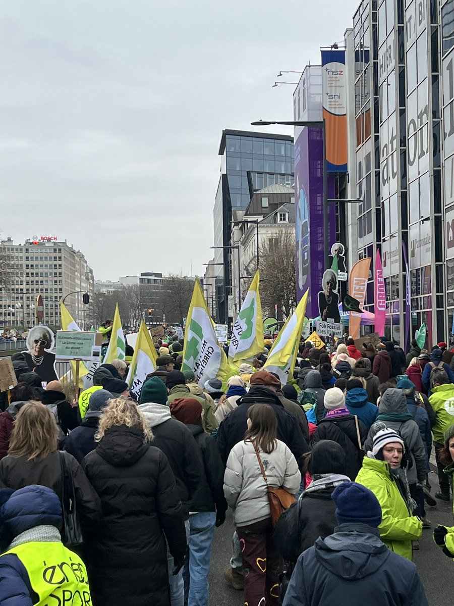 BewegingNet's tweet image. Schuif de hete aardappel niet door! #klimaatmars