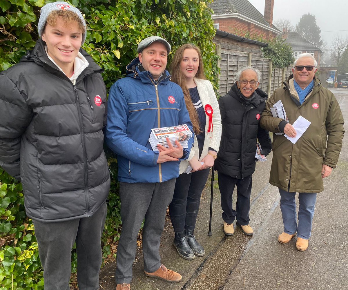 Wonderful to talk to electors on the doorstep today on behalf of Laura Badland, Labour's excellent candidate in the Glen Parva double by-election for Leicestershire County Council and Blaby District Council. 
#GlenParva #Blaby #LauraBadland