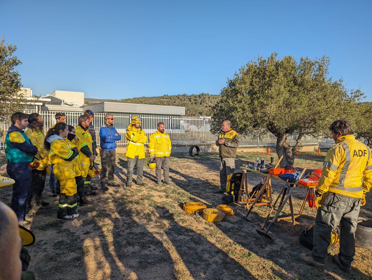 Adf Pontons tweet media