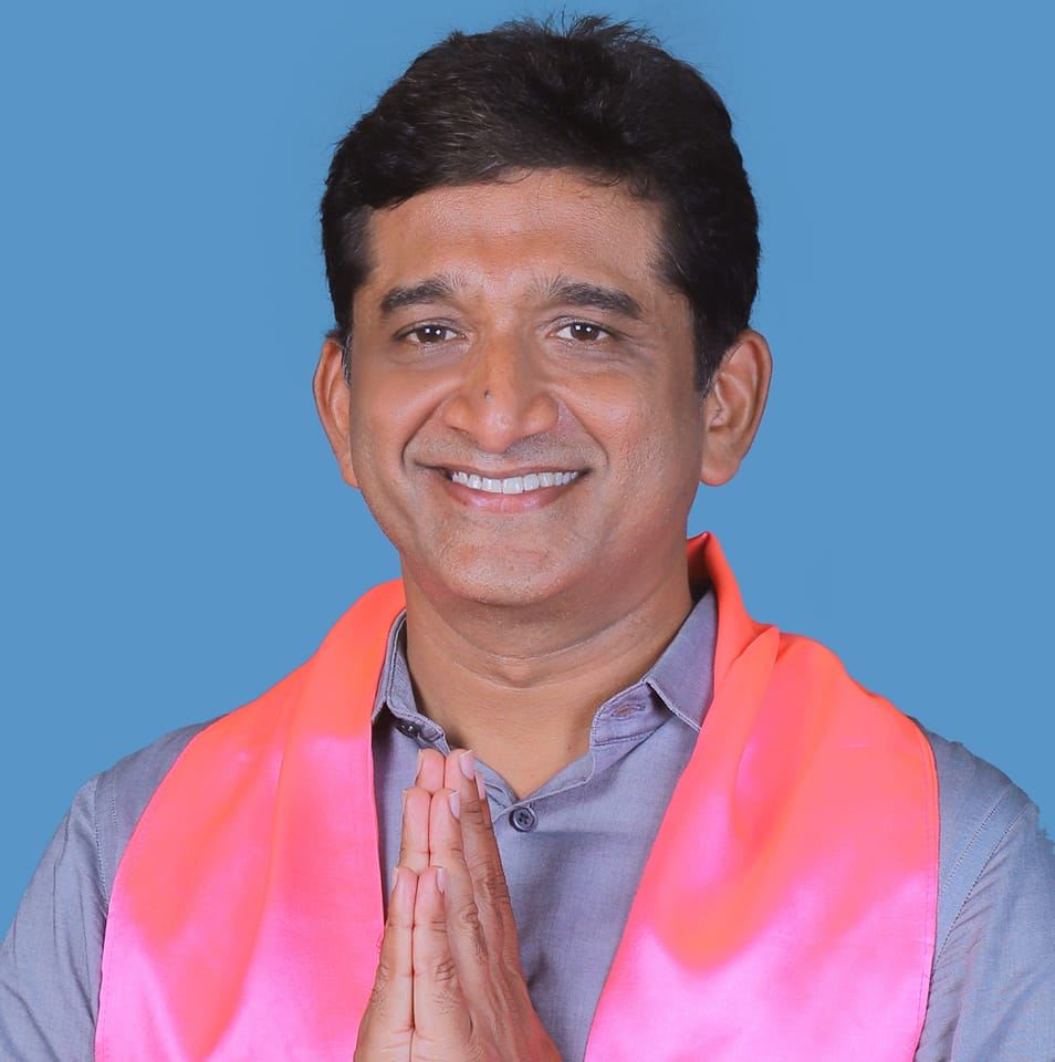 thenewsminute's tweet photo. Kalvakuntla Sanjay from the #BRSParty wins Koratla constituency in Telangana
#Telanganaelections2023 #ElectionResults #Karnataka #ResultsWithIndependentMedia #AssemblyElections2023 #koratla https://t.co/MHBInVXOU1