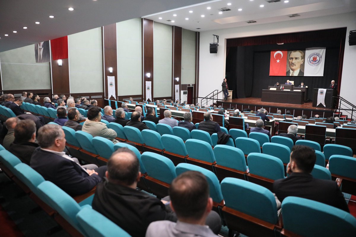 Sivas Koyulhisar Vakfı Genel Kuruluna katılım sağlayarak, istişarelerde bulunduk. Vakıf başkanımız <a href="/SebahattinErcin/">SebahattinErcin🇹🇷🇹🇷🇹🇷 Sivas 3458🐕‍🦺🐝🍅🐠</a> ve yönetimini çalışmalarından, emek ve gayretlerinden dolayı tebrik ederim. <a href="/erdemekrem/">Ekrem ERDEM</a>