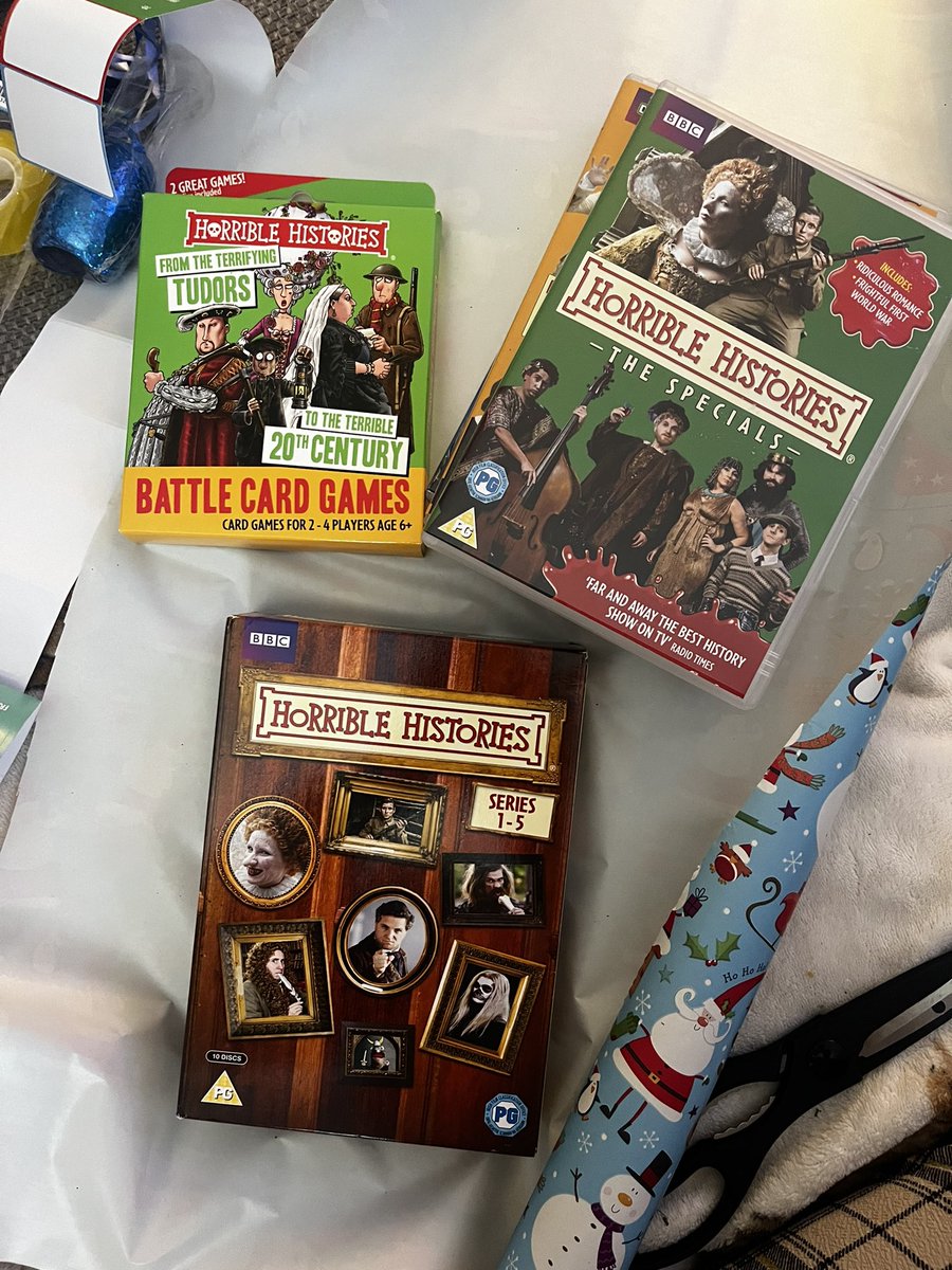 POV: You’re a historian forcing history on your family and indoctrinating them from a young age 😂 #history #horriblehistories #christmas