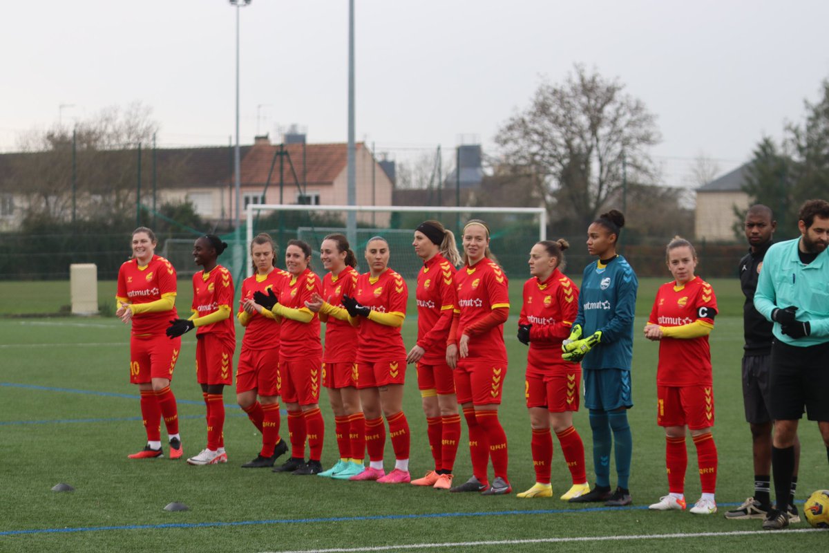 ⏱ Coup d’envoi du match entre Alençon et QRM 🔴🟡

Le 𝟏𝟏 𝐝𝐞 𝐝𝐞́𝐩𝐚𝐫𝐭  ➡️  Grisel - His, Perchey, Caudron, Delestre - Desplanques, Coudray, Ropers - Gosseye (c), Pigache, Ba

Sur le banc : K.Leduey - Leroy - Petit