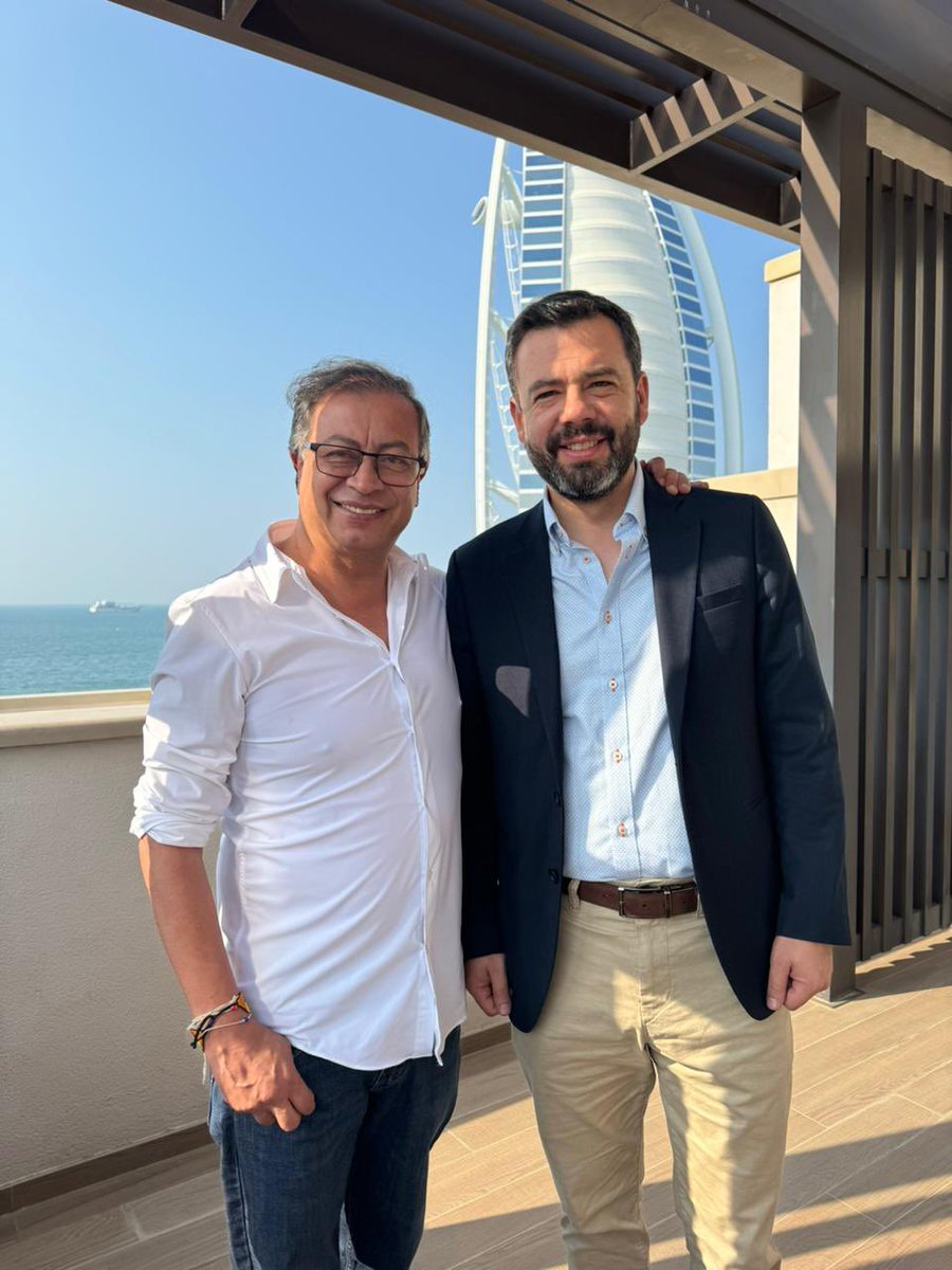 Hoy en Dubái me reuní con el presidente <a href="/petrogustavo/">Gustavo Petro</a>. Tuvimos una conversación respetuosa. Hablamos sobre la necesidad de buscar alternativas para cubrir los costos de operación del sistema de transporte en Bogotá, proyectos de educación superior, la lucha contra el hambre y