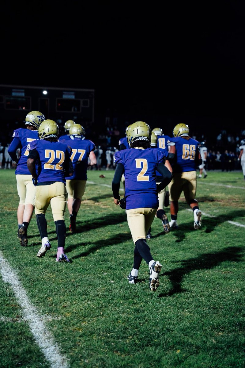 hudl.com/v/2Mi7PB check out my freshman highlights