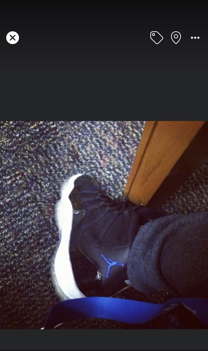 GothamHero__'s tweet image. FB reminding me of my 2009 Space Jam 11s! Look at how icy they still were after two years. Ugh. I miss them so much. 🥲 #collegekicks