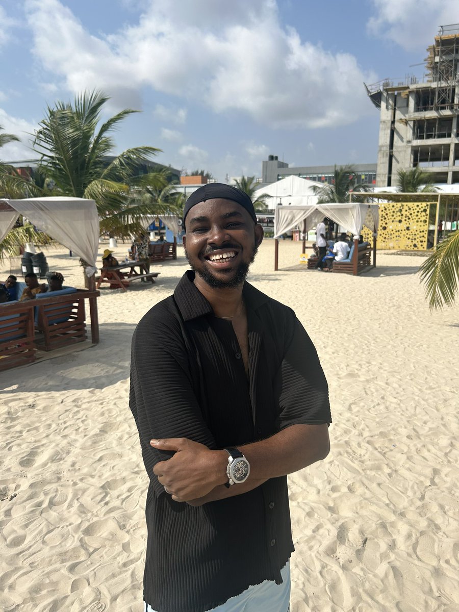 DavidAbu_'s tweet photo. Beach o’clock @DataMergeMeet https://t.co/4xn8dzDhVg