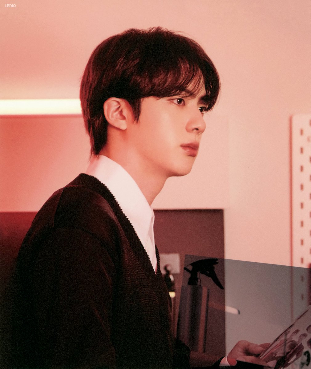 lediQ_1204's tweet photo. 석진아 올해도 생일 축하행🎂🐹🎂 
#석진이생일_온세상이_햐튜햐튜
#와_석진이생일이다
#떨어져_지내는_마지막_JINday
#석진이_사랑하나봐_많이_좋아하나봐
앞으로도 행복한 추억 많이 만들자구🎞✨ https://t.co/6IkmR13Gwq
